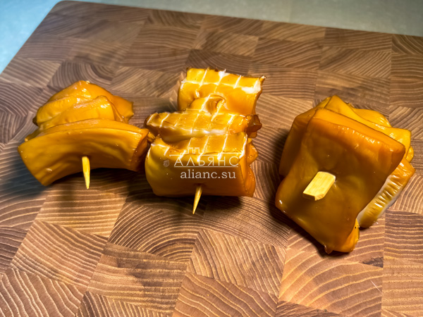 Шашлычок из кальмара х/к в Ростове-на-Дону