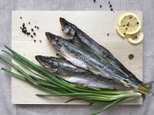 Вяленая рыба: Корюшка вяленая с икрой