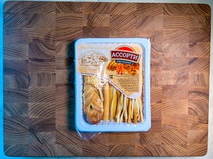 Фрайчизы со вкусом копченая семга (100 гр.): Сыр Чечил АССОРТИ 150гр