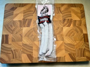 САМУРАЙ ТЕРИЯКИ (паутинка из дикого лосося) 100 гр: Колбаски сыровяленые Mini Fuet 